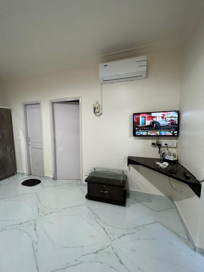 Studio Apartment -Dom Francisco كاندولِم المظهر الخارجي الصورة